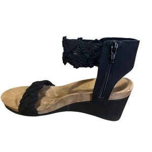 NEW LUCKY BRAND Kierlo Sandals Women's Size 10m Moroccan BLACK Wedge Ankle Strap